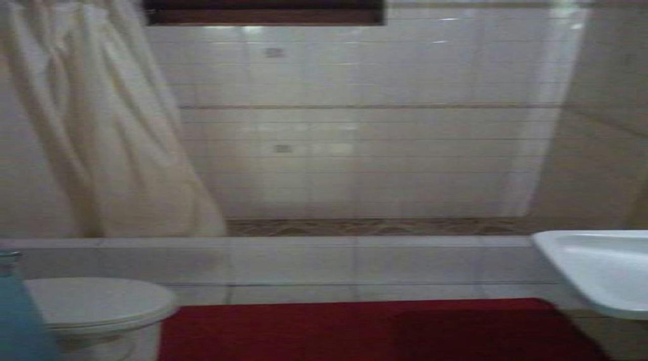 Shades Cottage Guesthouse Blue Hole Экстерьер фото